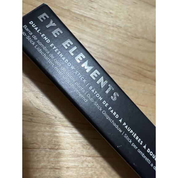 CTZN Cosmetics - Eye Elements Dual Eyeshadow Stick (moon) - Picture 4 of 5